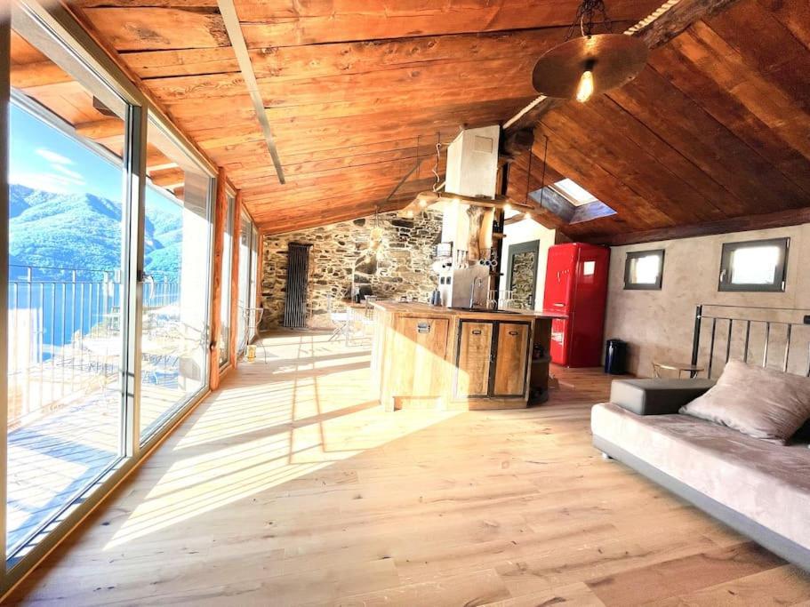 Romantic Home Stone With Amazing View Lake Of Como And Oleandra Laglio Bagian luar foto