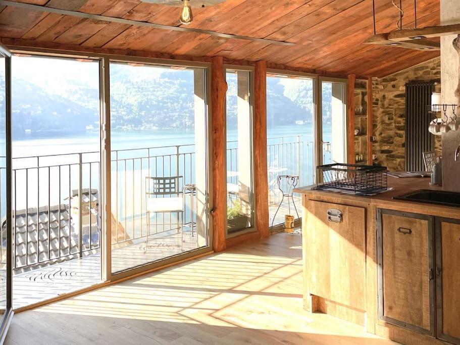 Romantic Home Stone With Amazing View Lake Of Como And Oleandra Laglio Bagian luar foto